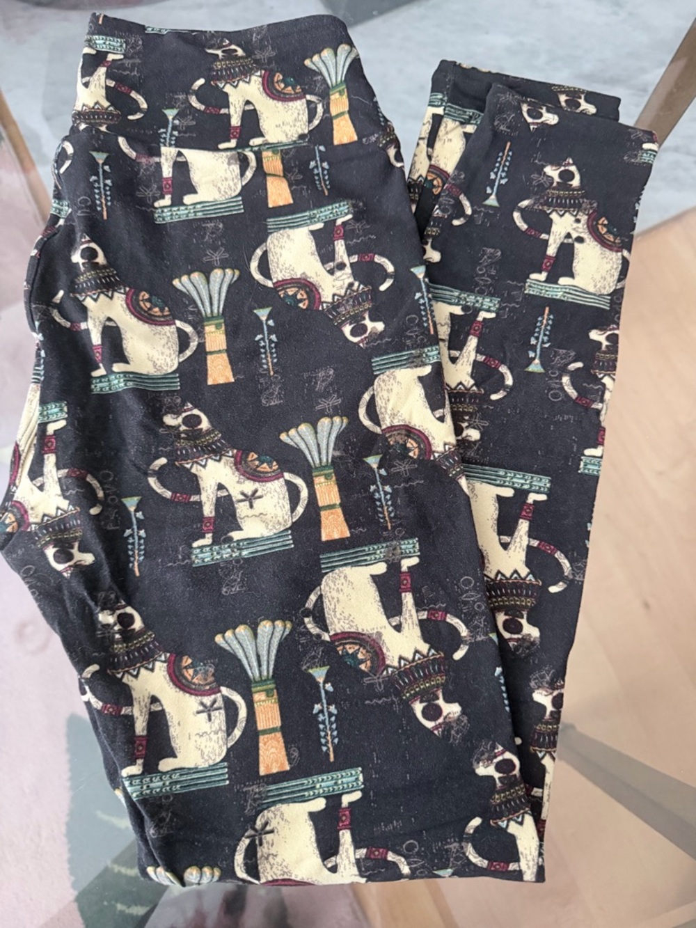 LuLaRoe Black Leggings with Cream and Teal Egyptian Motif